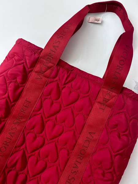 Сумка VICTORIA'S SECRET Quilted Puffer Tote Bag  422464QD4OS фото