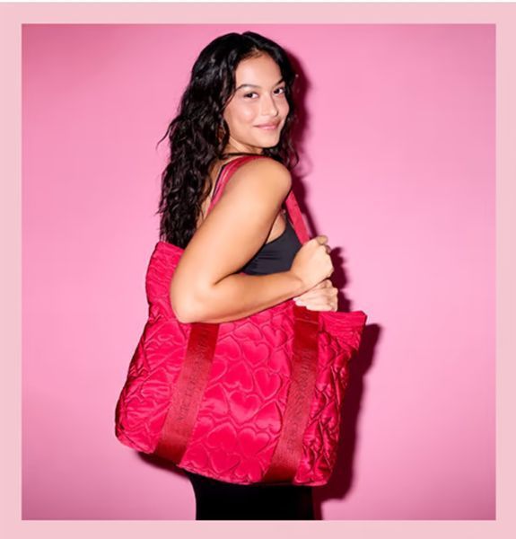 Сумка VICTORIA'S SECRET Quilted Puffer Tote Bag  422464QD4OS фото