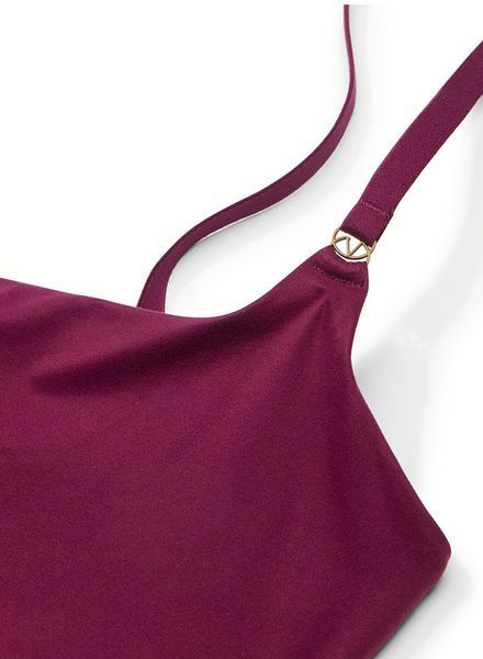 Комплект VICTORIA'S SECRET Bodywear by Victoria with FeatherSoft&trade; Innovation Bralette and Bike Shorts  419139QAX фото