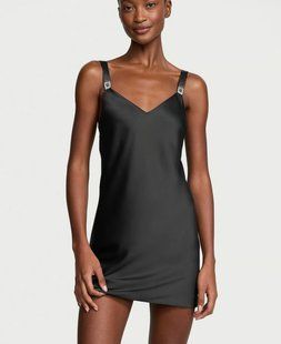 Пеньюар VICTORIA'S SECRET Scattered Shine Strap Satin Strappy-Back Slip Dress  420073QC5 фото
