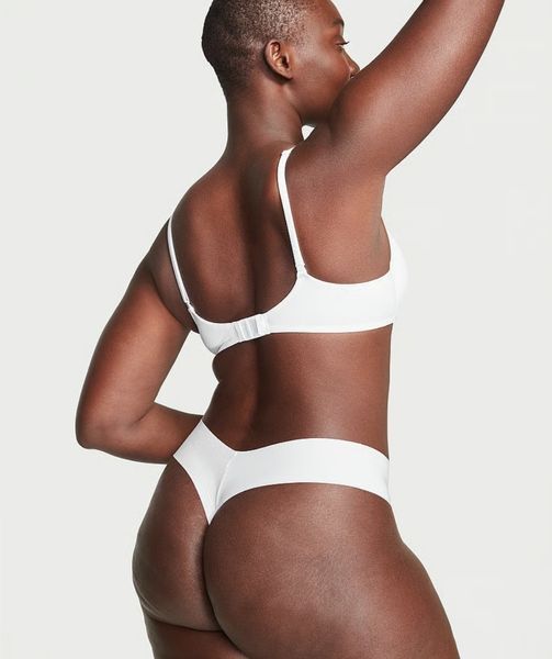 Безшовні трусики VICTORIA'S SECRET No-Show Thong Panty  416297QBF фото